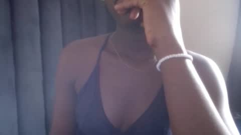 Snapshot of sweet_rayaxx chatting on 5, 3, 2026 raya online show from 5, 3, 2026