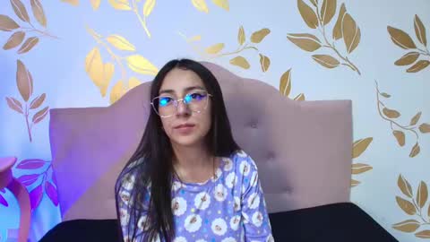 Sammy Lauren online show from 25, 2, 2025