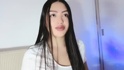 Snapshot of sweet_sophie_7 chatting on 30, 7, 2026 sweet_sophie_7 online show from 30, 7, 2026