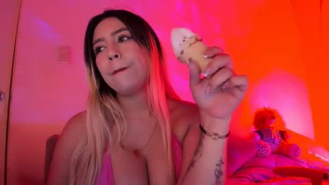 Snapshot of sweet_stephaniee chatting on 15, 1, 2025 online show from 15, 1, 2025