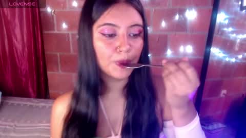 Snapshot of sweet_susy999 chatting on 5, 2, 2025 susy 222 online show from 5, 2, 2025