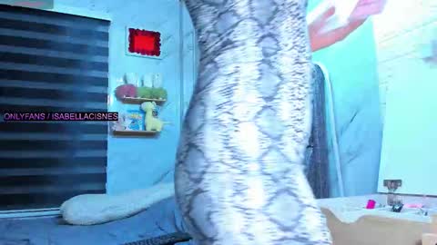 Isabella online show from 15, 10, 2025