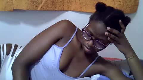 Snapshot of sweet_zarah chatting on 2, 3, 2026 sweet_zarah online show from 2, 3, 2026