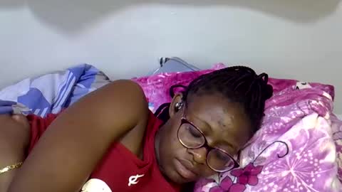 Snapshot of sweet_zarah chatting on 27, 3, 2026 sweet_zarah online show from 27, 3, 2026