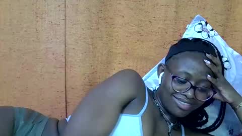 Snapshot of sweet_zarah chatting on 14, 4, 2026 sweet_zarah online show from 14, 4, 2026