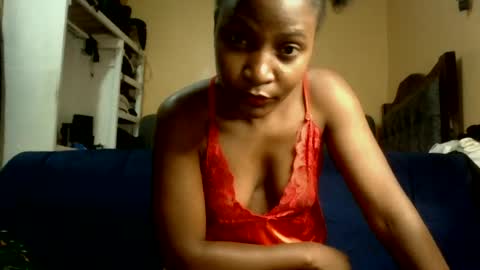 Snapshot of sweet_zella chatting on 6, 7, 2026 zellate online show from 6, 7, 2026