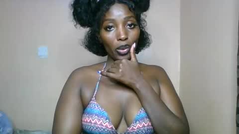 Snapshot of sweet_zuri3 chatting on 28, 5, 2026 zuri online show from 28, 5, 2026