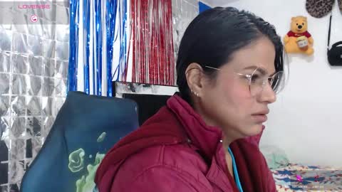 Snapshot of sweetalmaa chatting on 18, 10, 2025 Alma online show from 18, 10, 2025