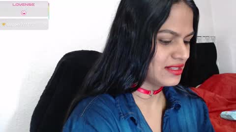 Snapshot of sweetalmaa chatting on 9, 11, 2025 Alma online show from 9, 11, 2025