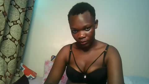 Snapshot of sweetassbabe20 chatting on 18, 6, 2026 Sweetass online show from 18, 6, 2026