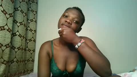 Snapshot of sweetassbabe20 chatting on 24, 6, 2026 Sweetass online show from 24, 6, 2026