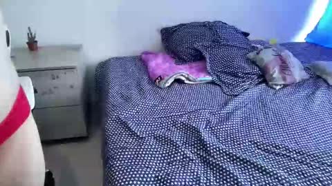 SweetAura0 0  online show from 13, 2, 2026