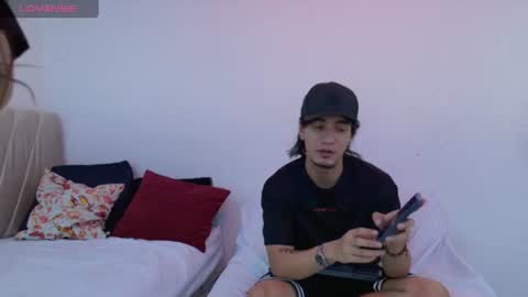 sweetauracouple online show from 30, 6, 2026