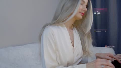 sweetbabyxx2021 online show from 6, 2, 2025