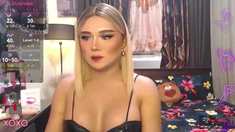 Snapshot of sweetbella118 chatting on 8, 12, 2024 bella online show from 8, 12, 2024