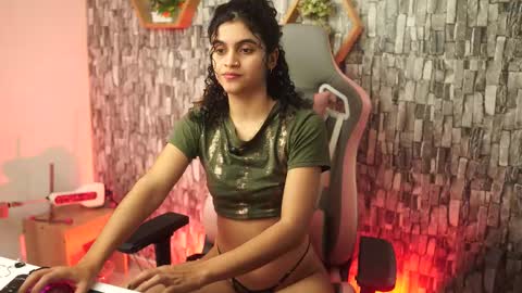 Snapshot of sweetbonii chatting on 10, 2, 2026 Salom independent model online show from 10, 2, 2026