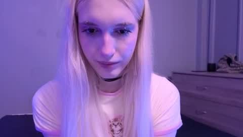 Snapshot of sweetcrystalll chatting on 24, 6, 2026 sweetcrystalll online show from 24, 6, 2026