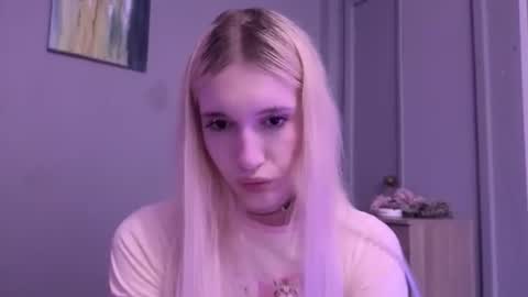 Snapshot of sweetcrystalll chatting on 30, 6, 2026 sweetcrystalll online show from 30, 6, 2026