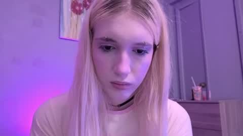 Snapshot of sweetcrystalll chatting on 3, 7, 2026 sweetcrystalll online show from 3, 7, 2026