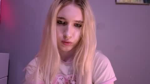 Snapshot of sweetcrystalll chatting on 2, 8, 2026 sweetcrystalll online show from 2, 8, 2026