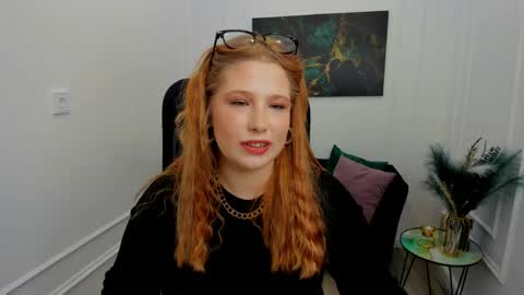 Snapshot of sweetdaylight chatting on 3, 5, 2026 sweetdaylight online show from 3, 5, 2026