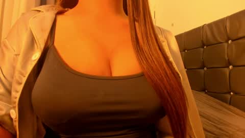 sweetest_one4 online show from 19, 4, 2026