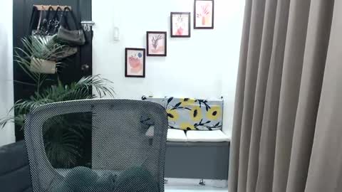 Snapshot of sweetestsmile_ chatting on 21, 1, 2025 Khaye online show from 21, 1, 2025