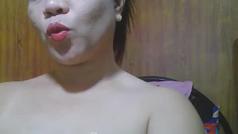 Snapshot of sweeteyes69xx chatting on 2, 8, 2026 sweeteyes69xx online show from 2, 8, 2026