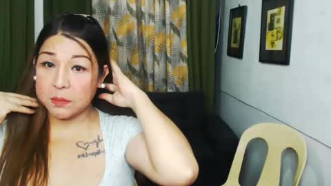 GoddessAira4uTS online show from 2, 1, 2025