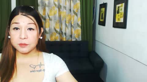 GoddessAira4uTS online show from 2, 1, 2025