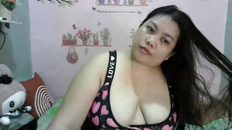 Snapshot of sweetheart1991 chatting on 18, 3, 2026 Fuck my boobs69 online show from 18, 3, 2026