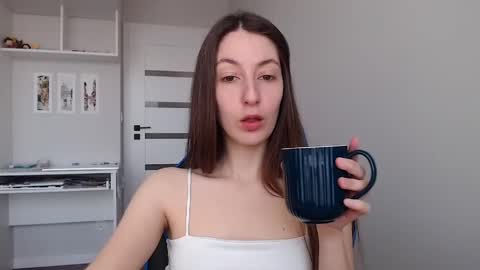 Emma  online show from 23, 4, 2026