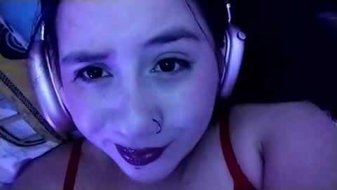 Ana Mara  i cant Make noise My family is here  online show from 4, 2, 2025