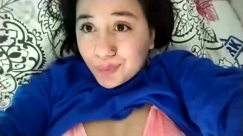 Ana Mara  i cant Make noise My family is here  online show from 26, 2, 2025