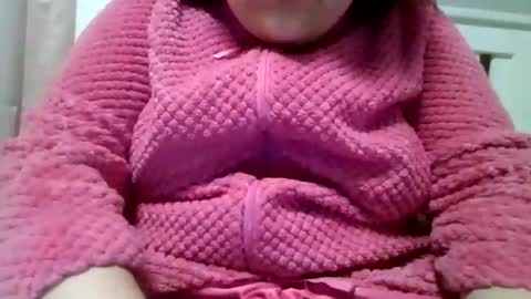 sweetie_honeyjam online show from 4, 1, 2025