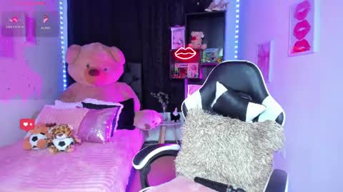 Snapshot of sweetie_lena_ chatting on 26, 6, 2026 online show from 26, 6, 2026