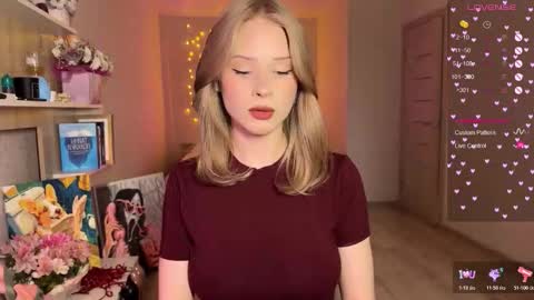 sweetie Lisa3 online show from 2, 12, 2025