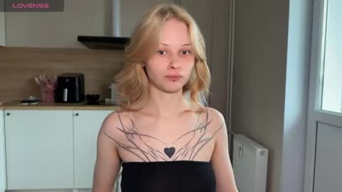 sweetie Lisa3 online show from 1, 6, 2026