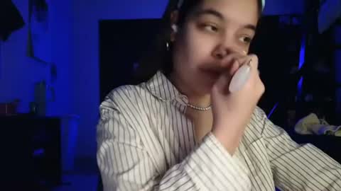 Snapshot of sweetieslikebutter chatting on 19, 6, 2026 Blu Sweets online show from 19, 6, 2026