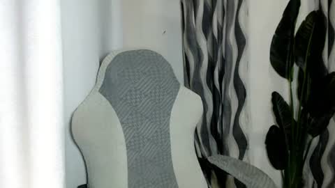 Snapshot of sweetiie_caren chatting on 14, 7, 2026 CAREN online show from 14, 7, 2026