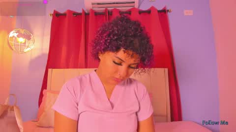 Snapshot of sweetkimmie_ chatting on 28, 5, 2026 Isabel online show from 28, 5, 2026
