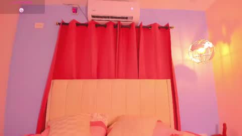 Snapshot of sweetkimmie_ chatting on 27, 6, 2026 Isabel online show from 27, 6, 2026