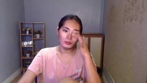 Snapshot of sweetladyboyx chatting on 11, 3, 2025   online show from 11, 3, 2025