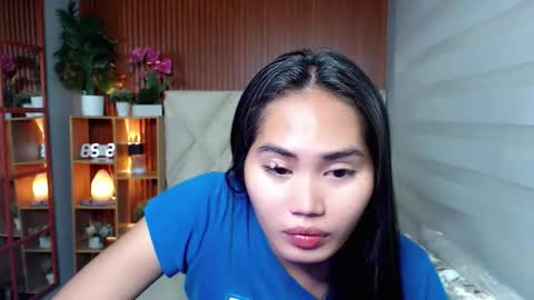 Snapshot of sweetladyboyx chatting on 2, 10, 2025   online show from 2, 10, 2025
