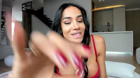 Snapshot of sweetlaurasaenz chatting on 10, 5, 2026 Laura Saenz Geminis online show from 10, 5, 2026