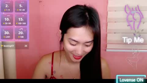 Snapshot of sweetleah_1998 chatting on 12, 3, 2025 Leah online show from 12, 3, 2025