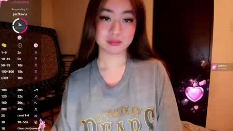 Snapshot of sweetlovepinay04 chatting on 6, 6, 2026 Zoe online show from 6, 6, 2026