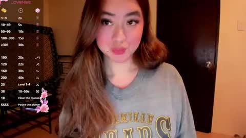 Snapshot of sweetlovepinay04 chatting on 14, 6, 2026 Zoe online show from 14, 6, 2026