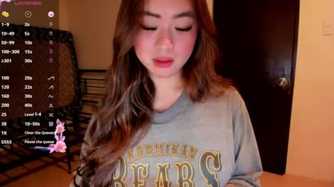 Snapshot of sweetlovepinay04 chatting on 19, 6, 2026 Zoe online show from 19, 6, 2026