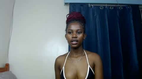 Snapshot of sweetlykaya chatting on 2, 7, 2026 KAYA online show from 2, 7, 2026